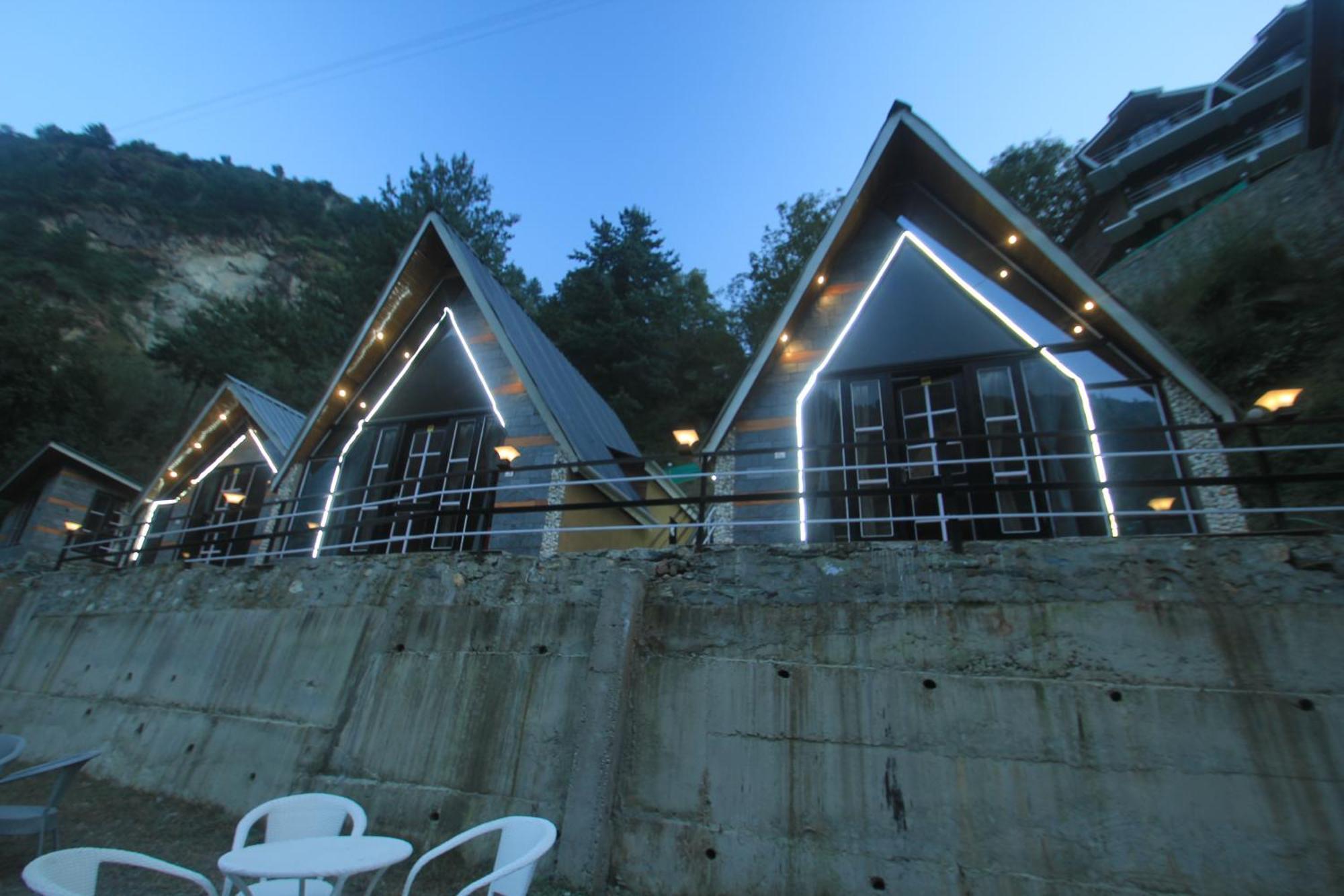 Sukoon Resort Banjār Buitenkant foto