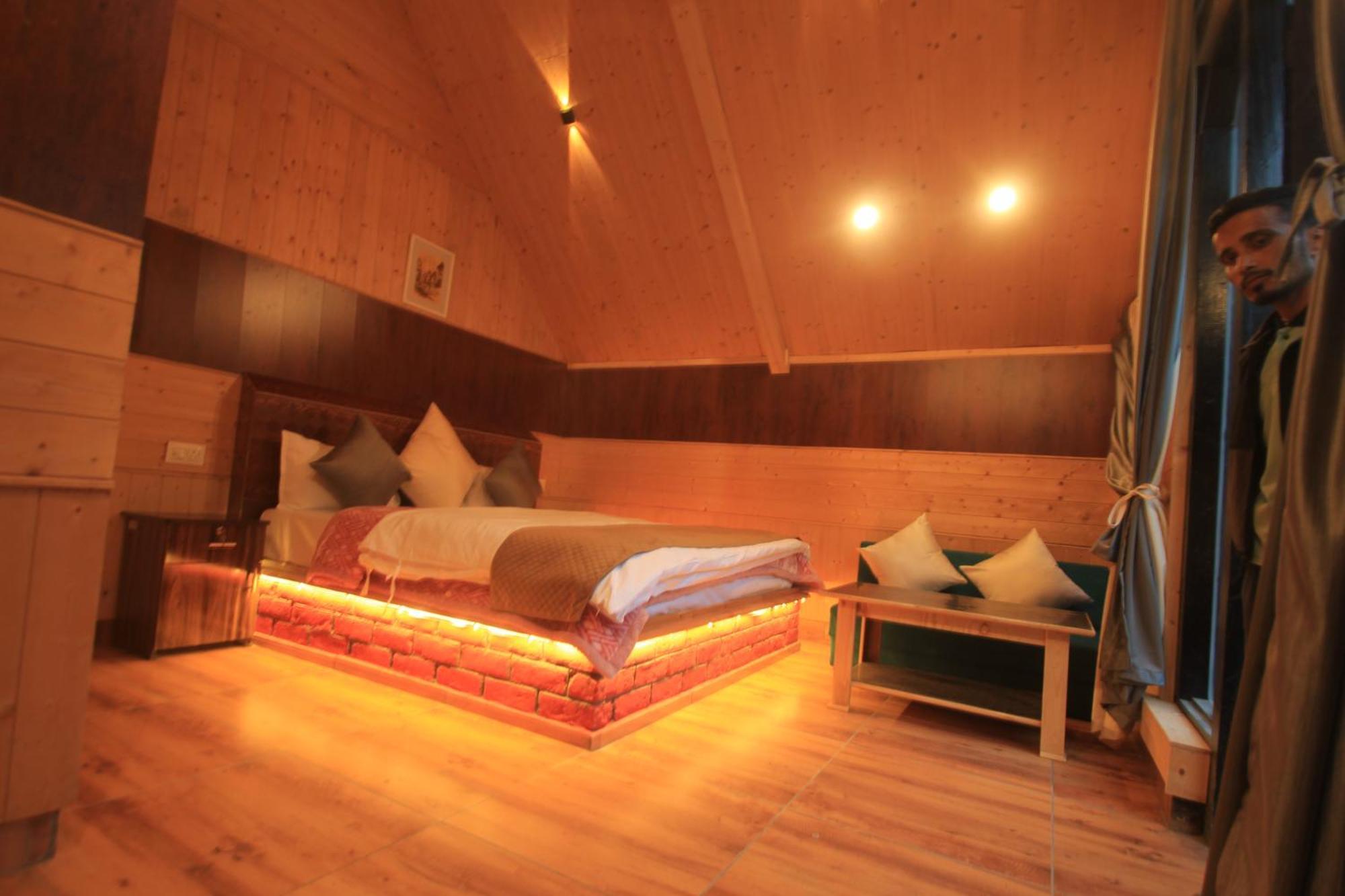 Sukoon Resort Banjār Buitenkant foto