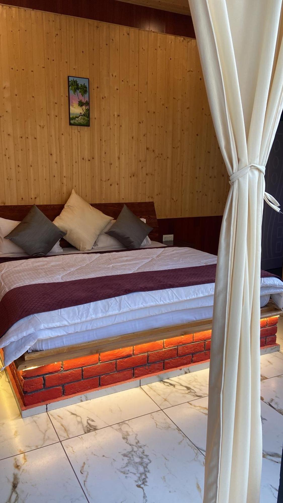 Sukoon Resort Banjār Buitenkant foto
